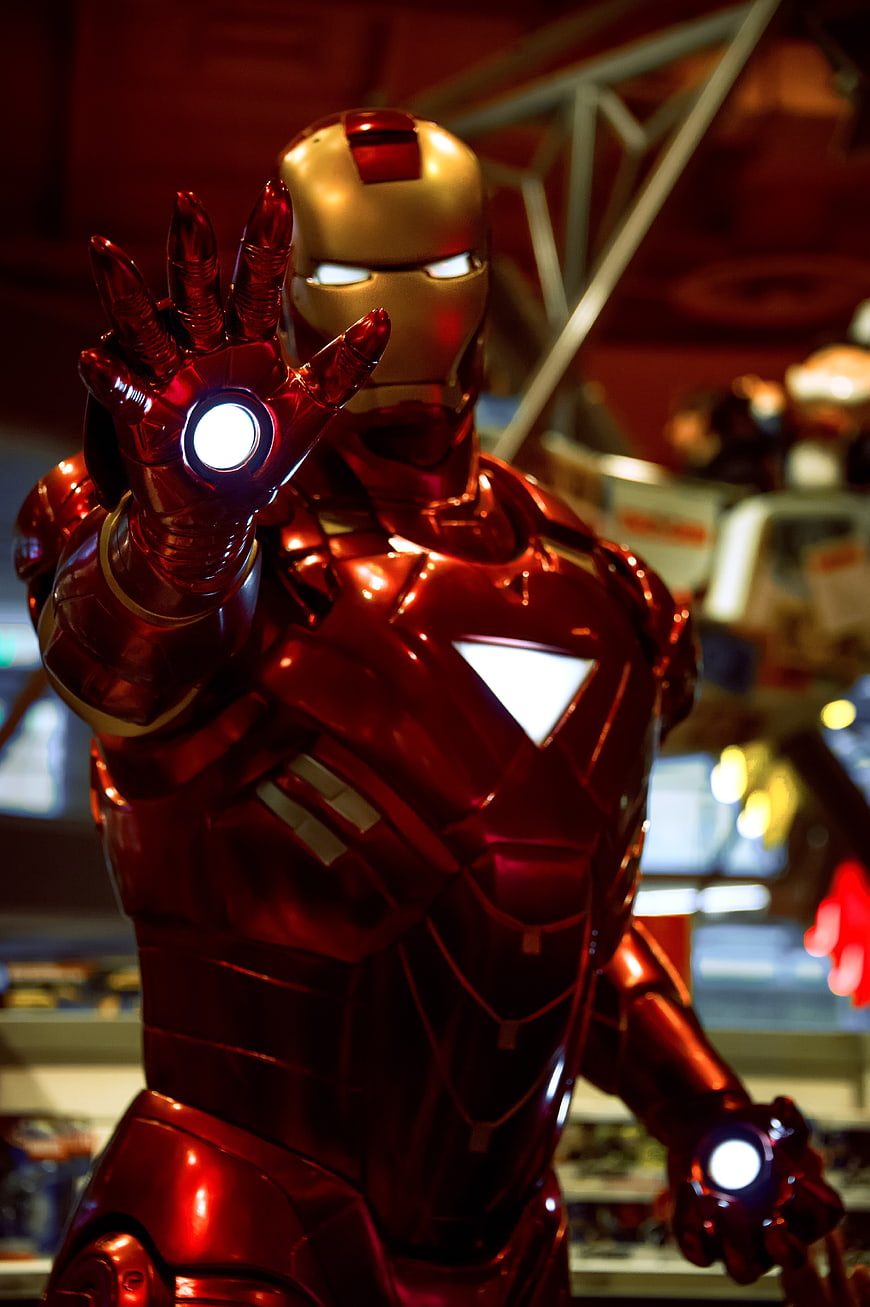 Iron Man Suit Statue with Glowing Repulsor Beam