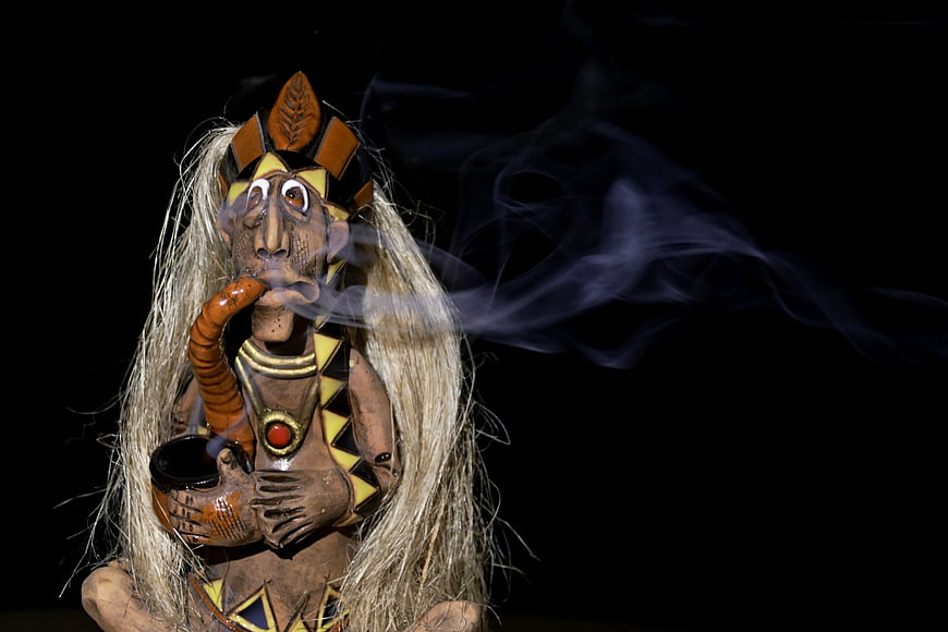 Wooden Shaman Statue Smoking Pipe with Smoke