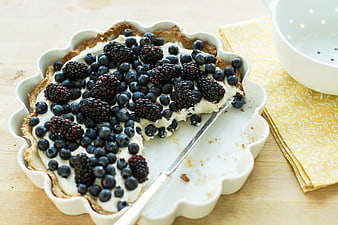Fresh Berry Tart with Blackberries and Blueberries in White Dish