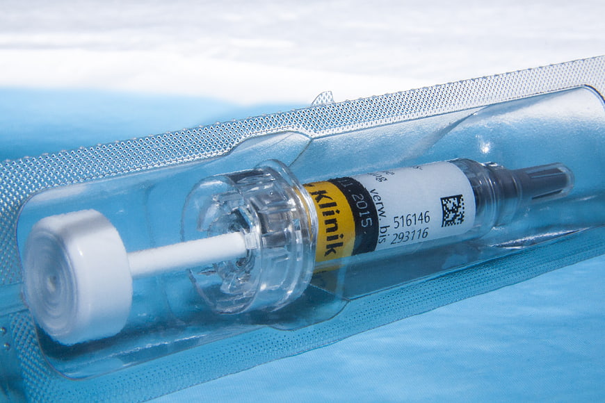 Clexane Enoxaparin Sodium Syringe in Blue Blister Pack
