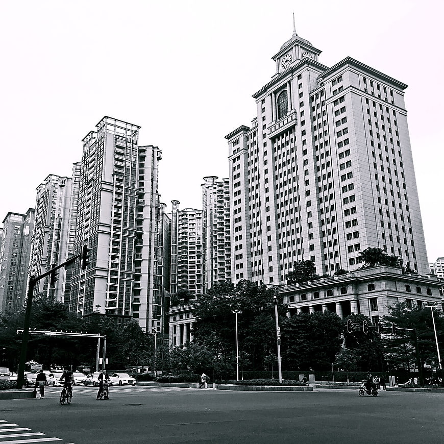 Black and white urban cityscape with tall skyscrapers