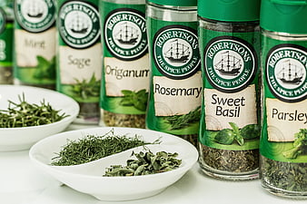 Robertsons dried herbs and spices with fresh samples