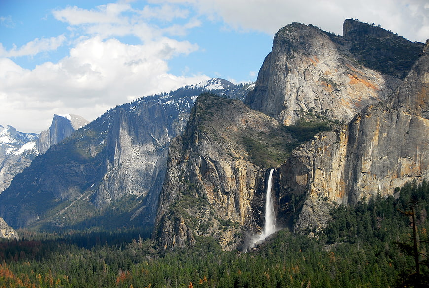 Yosemite National Park Waterfall Landscape