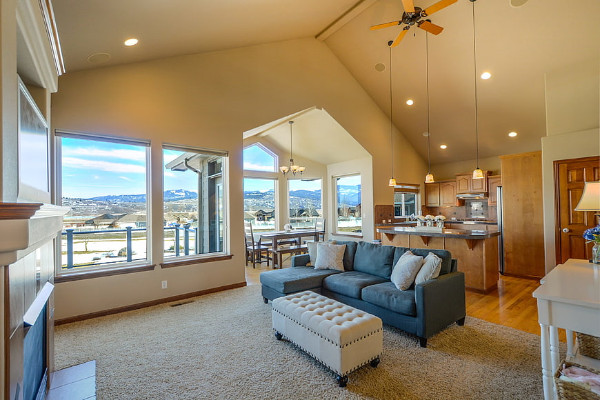Spacious living room with mountain view and open kitchen