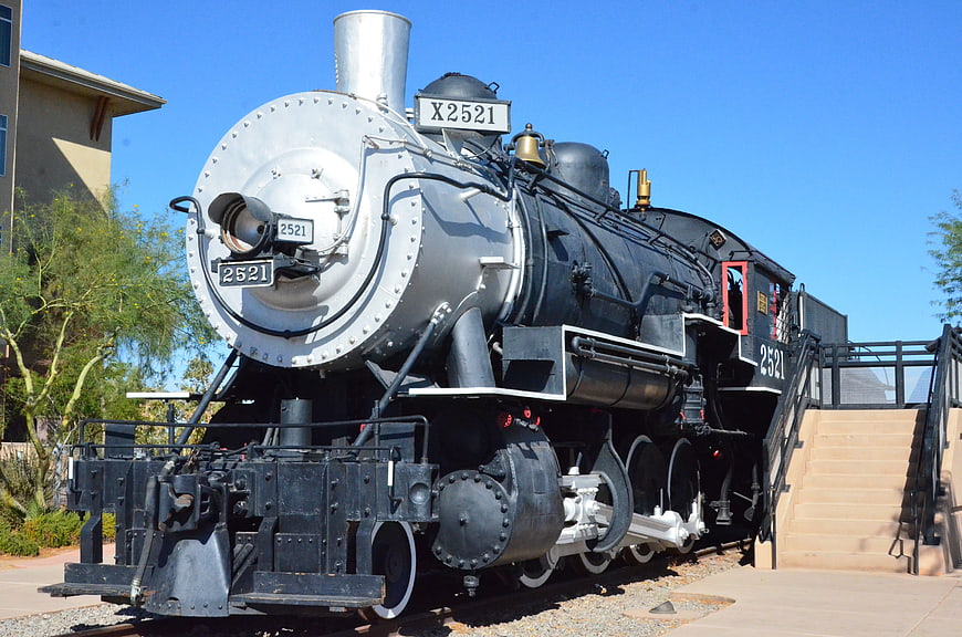 Vintage black steam locomotive X2521 on display