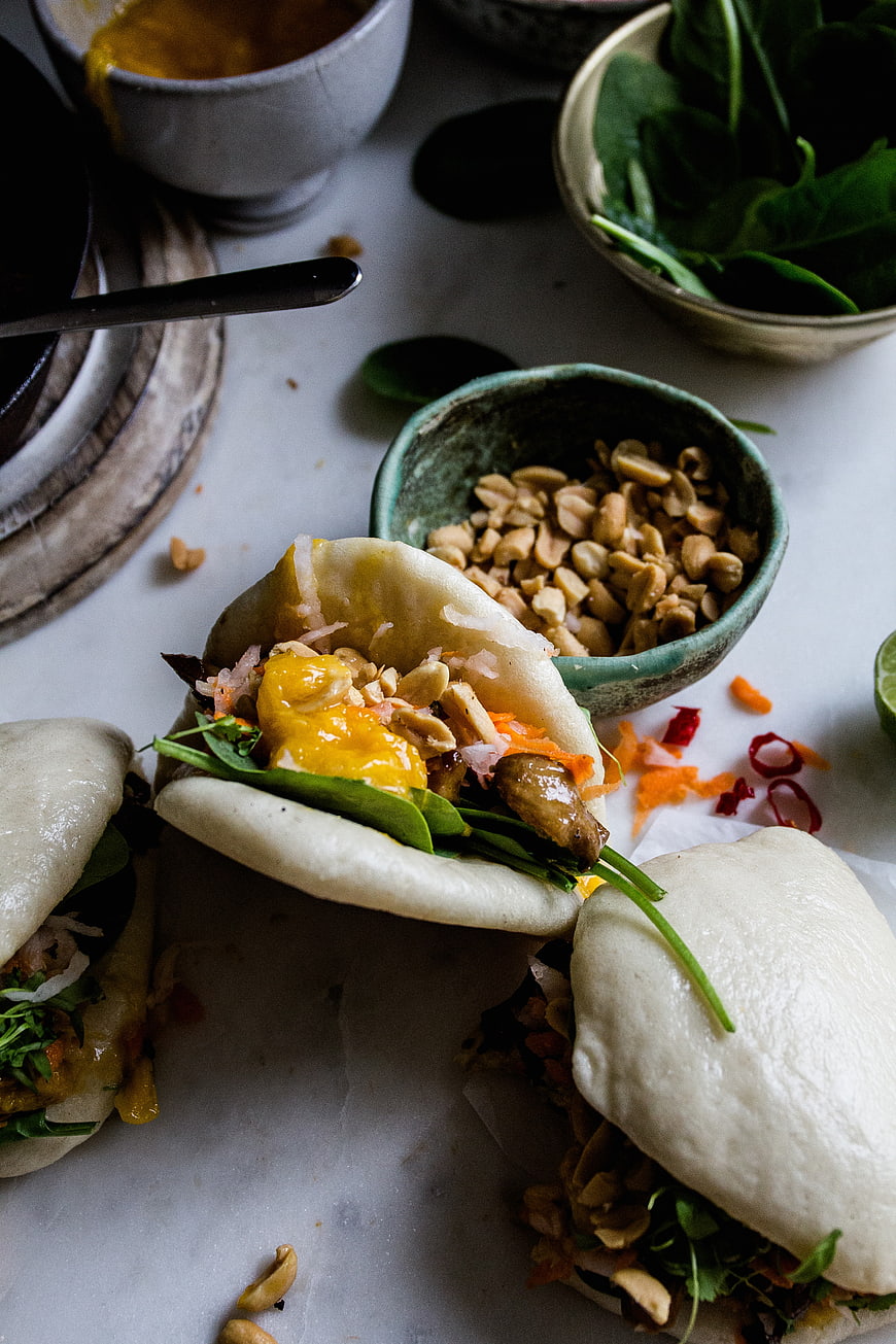 Vegan Bao Buns with Peanut Sauce and Vegetables
