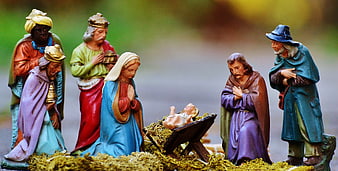 Traditional Nativity Scene Figurines With Mary, Joseph, And Three Wise Men