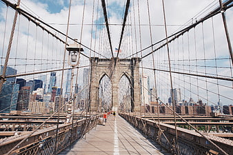 Brooklyn Bridge Pedestrian Walkway With Manhattan Skyline