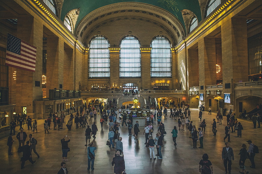 Grand Central Terminal Main Concourse Interior With Crowds