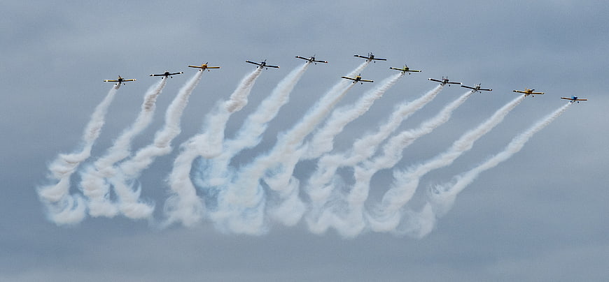 Aerobatic Team Formation Flight with Smoke Trails