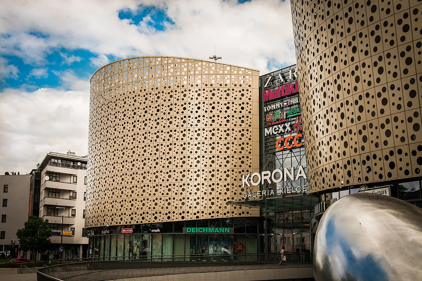 Korona Galeria Kielce modern shopping mall architecture