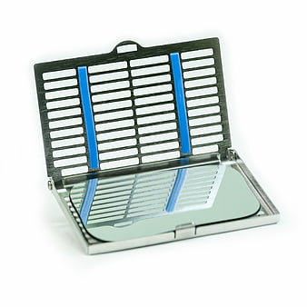 Dental photo mirror in protective metal cage