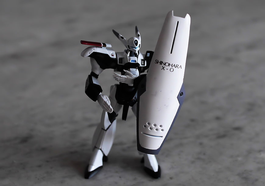 Shinohara X-0 Robot Model Figure on Concrete Surface