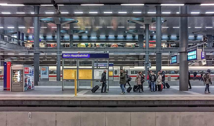 Passengers Waiting At Berlin Hauptbahnhof Train Station Platform