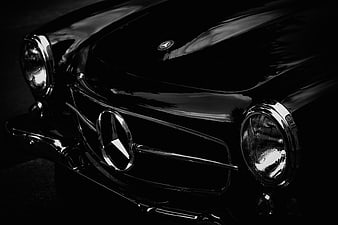 Close-up of Classic Black Mercedes-Benz Front Grille