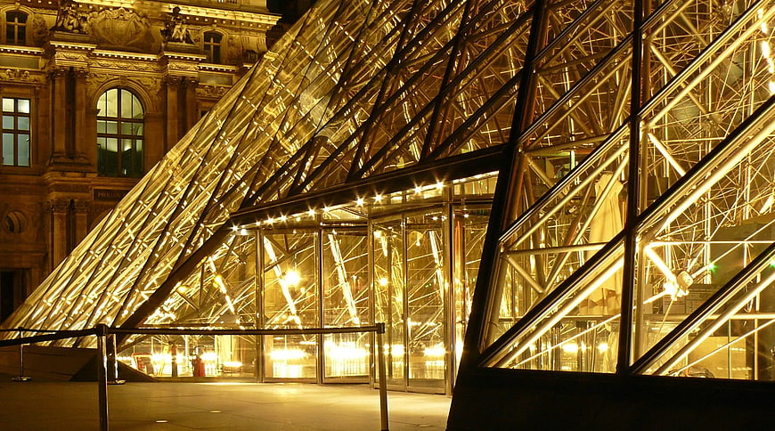 Louvre Pyramid Night Illumination Paris Architecture