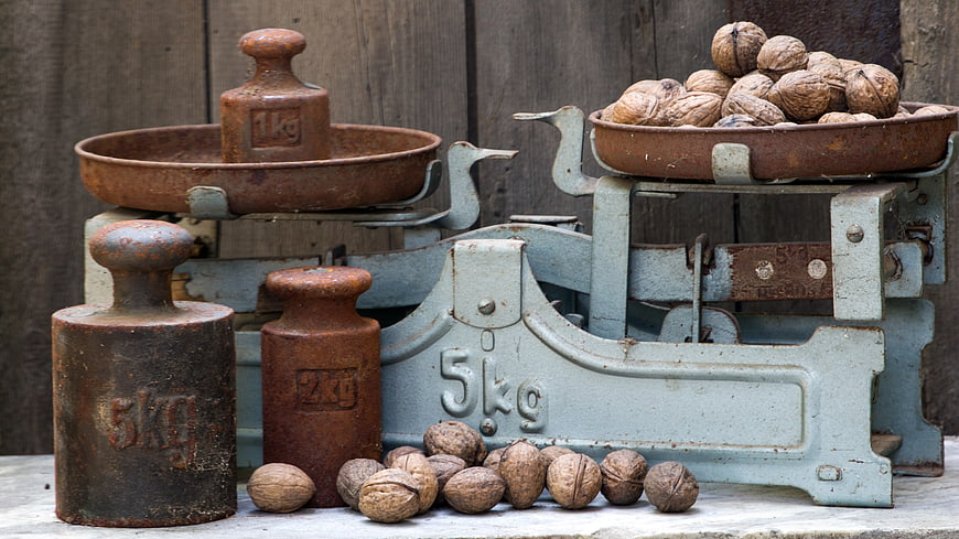 Vintage Rusty Balance Scale With Weights And Walnuts