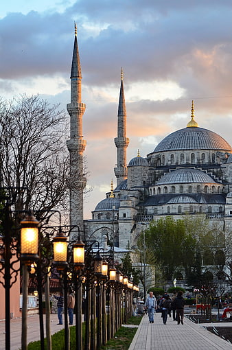 Blue Mosque Istanbul at Dusk with Illuminated Street Lamps