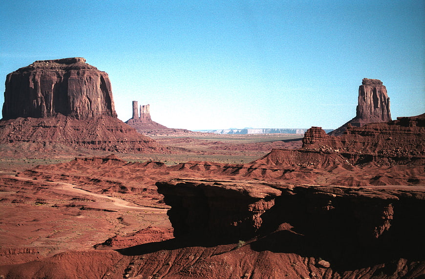 Monument Valley desert landscape with red rock buttes