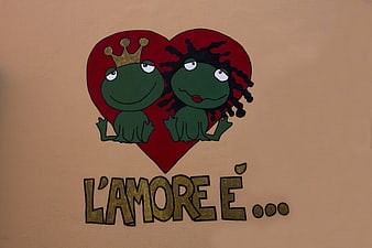 Street Art of Frog Couple in Heart with Italian Text