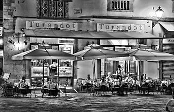 Black and white photo of Turandot cafe in Rome piazza