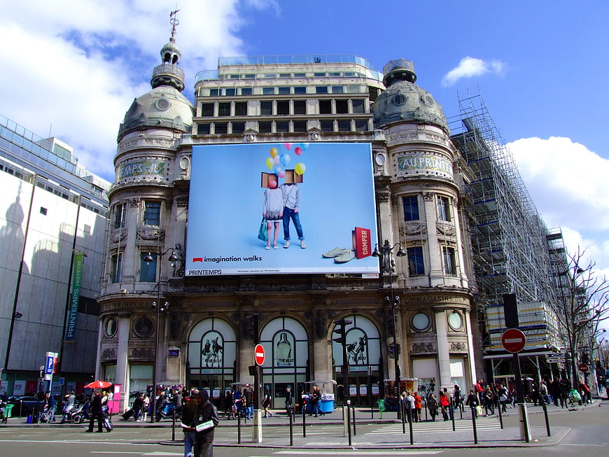 Galerie des Galeries Printemps Paris with large billboard