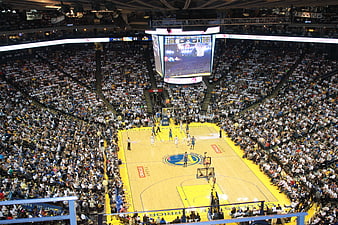 Wide Angle View Of Golden State Warriors Basketball Game At Oracle Arena
