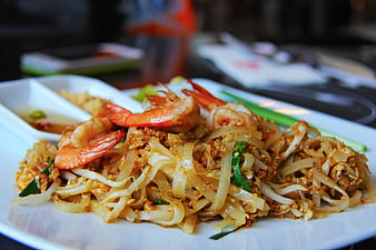 Close-up of Pad Thai with Shrimp on White Plate