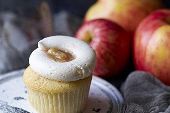 Apple Cider Cupcake with Meringue Topping and Fresh Apples