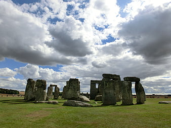 Stonehenge monument under dramatic cloudy sky