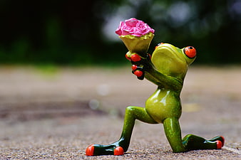 Cute Green Frog Figurine Kneeling with Pink Rose
