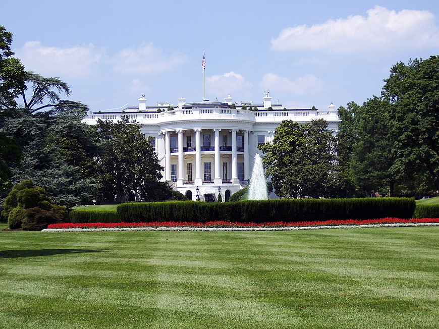White House South Lawn with Fountain and Red Flowers