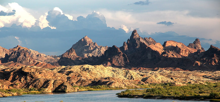 Dramatic Red Rock Mountains and River Landscape