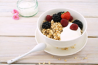 Healthy Breakfast Bowl with Granola, Yogurt, and Mixed Berries