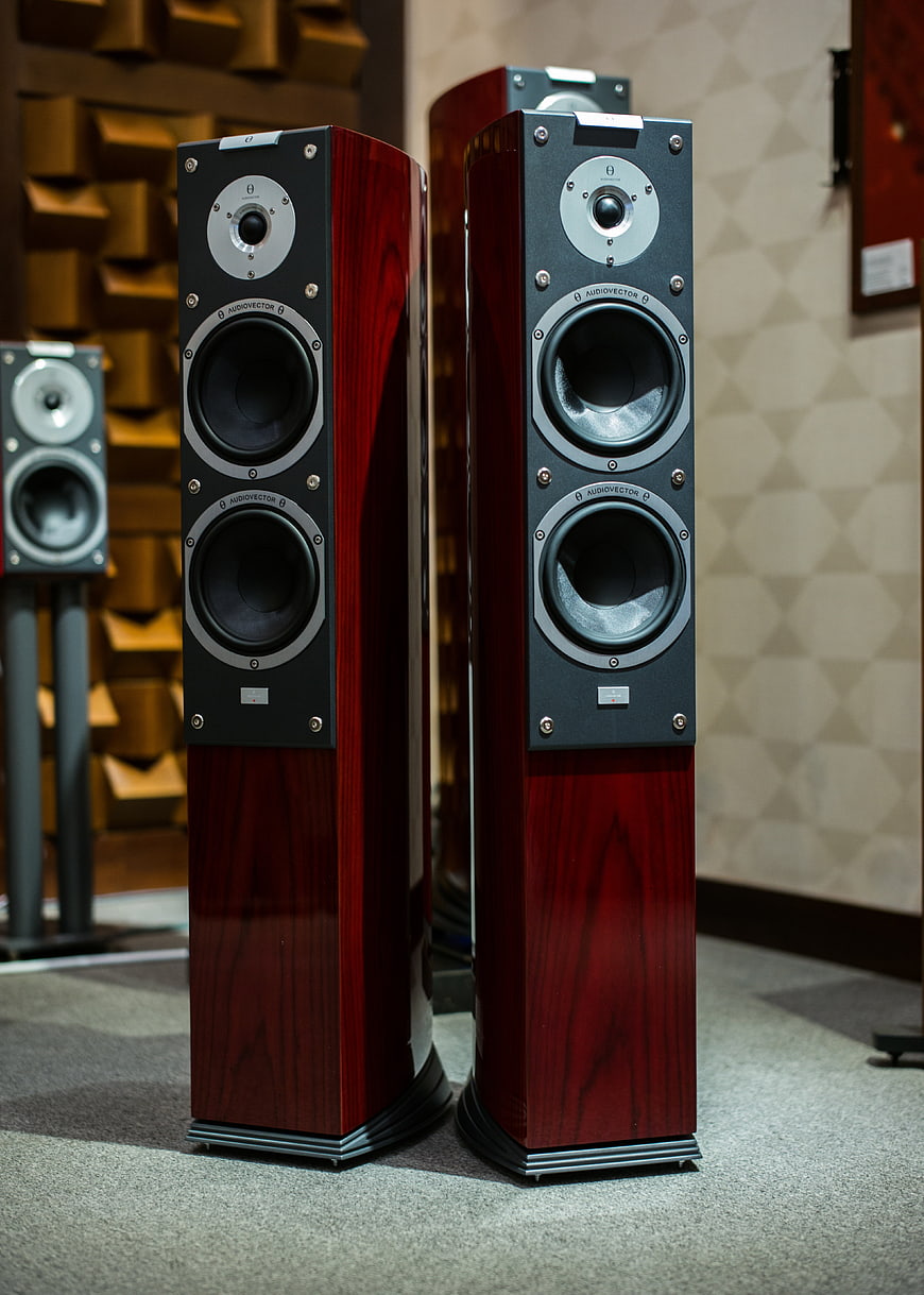 High-End Audiovector Floor Standing Speakers in Red Wood Finish