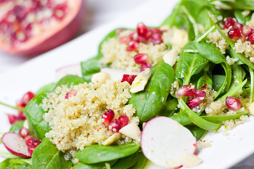 Fresh Spinach and Pomegranate Salad with Quinoa and Radish
