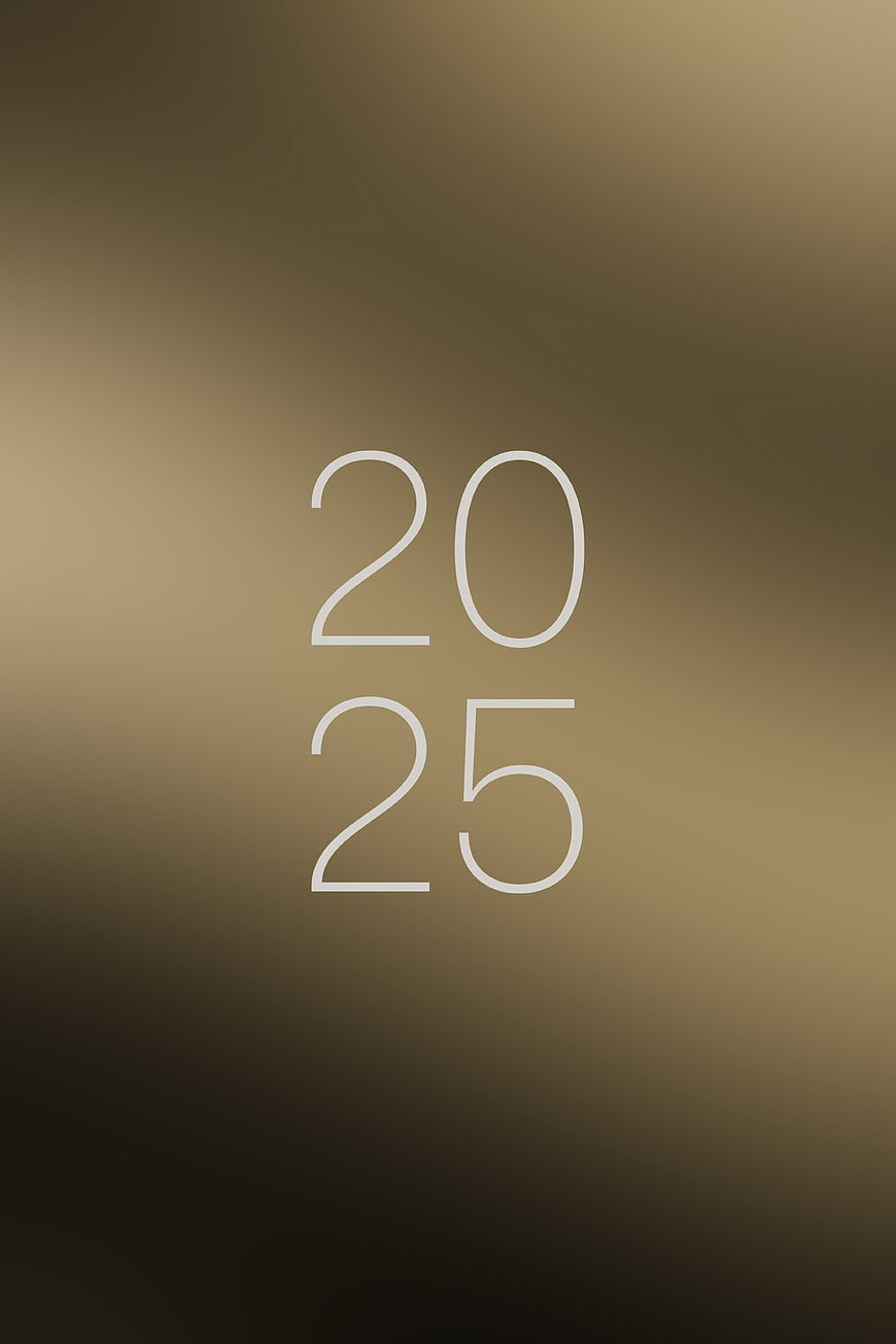 Minimalist 2025 New Year Gold Gradient Background