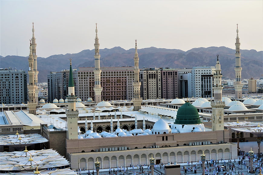 Panoramic View of Masjid Nabawi and Medina Skyline