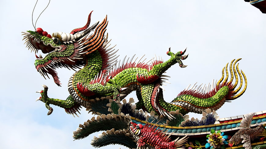 Colorful Chinese Dragon Sculpture on Temple Roof