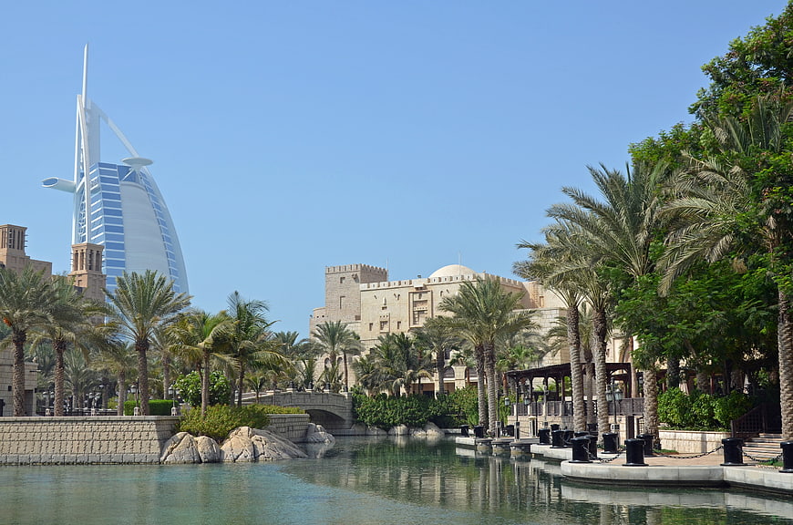 Burj Al Arab And Palm Jumeirah Hotel Architecture In Dubai