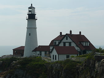 Portland Head Light lighthouse on rocky coastal cliff