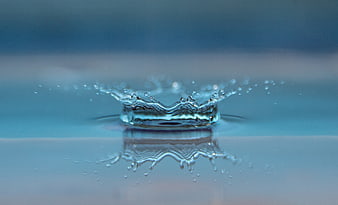 Blue water splash crown reflection macro photography