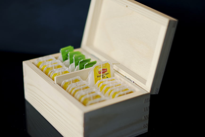 Lipton Yellow Label Tea in Wooden Box