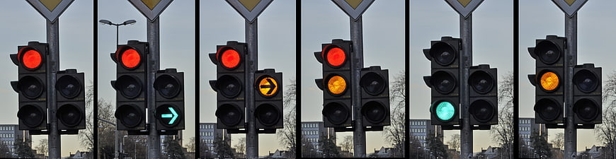 Traffic Light Signal Sequence Transitioning From Red To Green