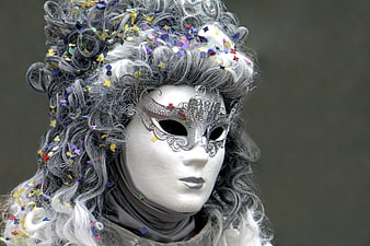 Venetian Masquerade Mask with Silver Wig and Confetti