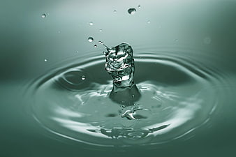 Water Drop Splash Crown in Teal Liquid