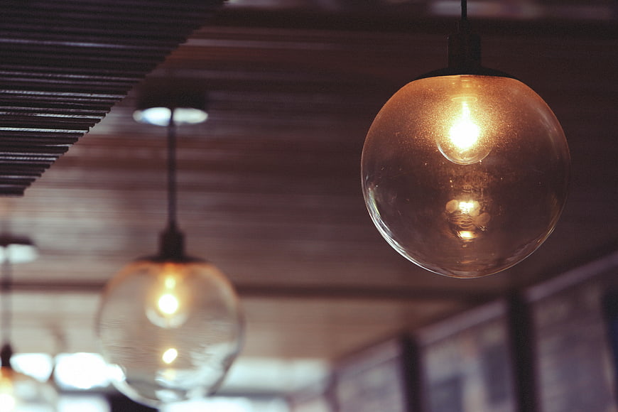 Warm Glowing Pendant Light Bulbs in Modern Interior