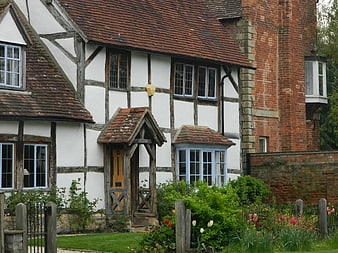 Traditional English Tudor Cottage with Garden