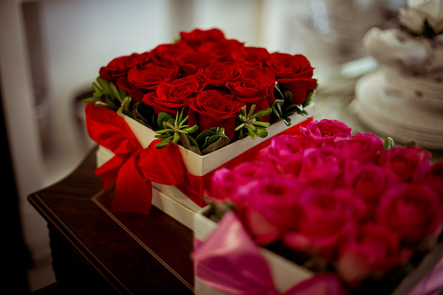 Luxury Box of Red Roses with Pink Bouquet
