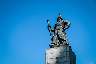 Statue of Admiral Yi Sun-sin at Gwanghwamun Square, Seoul